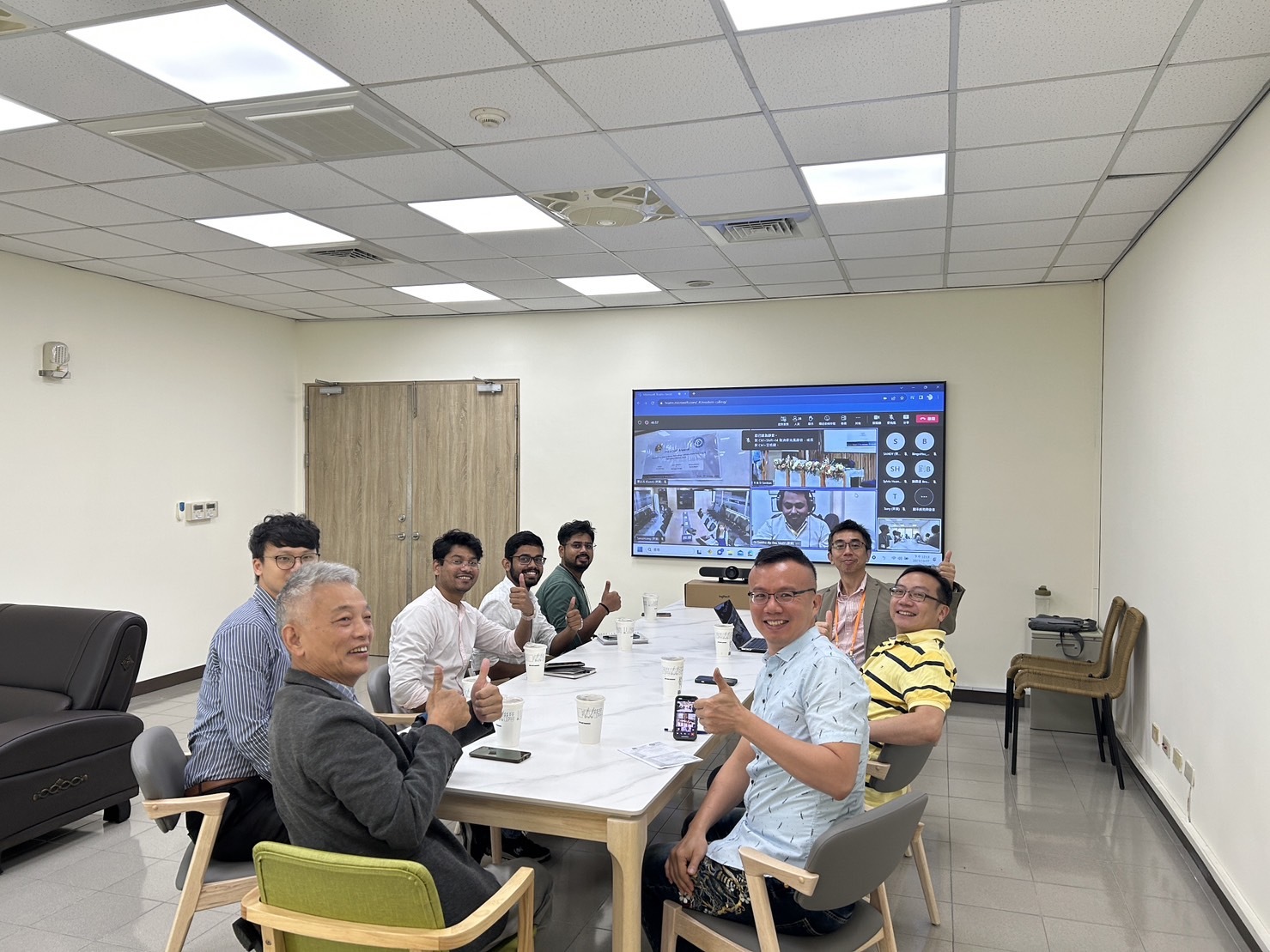 Vice President Ji-Cheng Liu of Taiwan Tech led top-level executives and Indian students from Taipei Tech to participate in the inauguration ceremony of the bilateral cooperation with IIT Guwahati through online video conferencing.