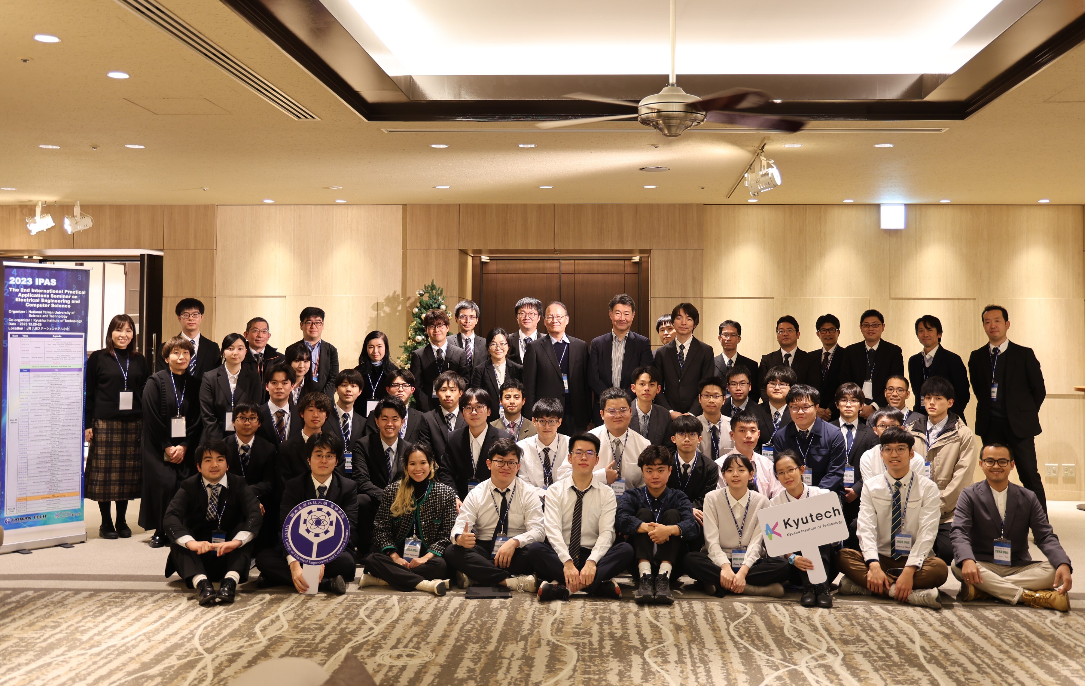 Group Photo of the International Practical Applications Seminar on Electrical Engineering and Computer Science.