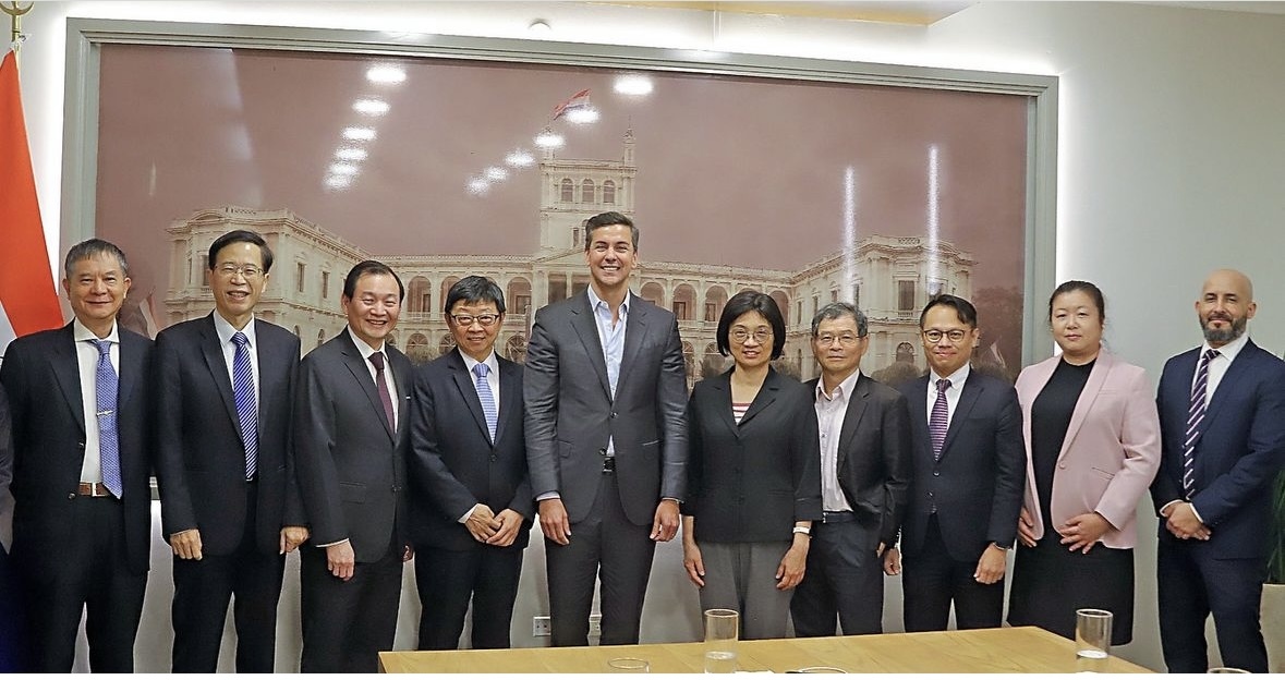 The Taiwanese delegation met with Paraguay’s President Santiago Peña to discuss science and technology development and academic research policies between Taiwan and Paraguay.